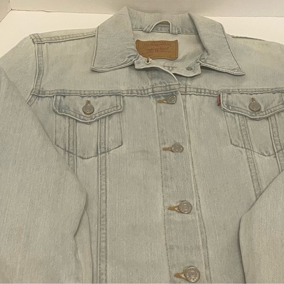 Levi's Trucker Jeans Jacket Women Denim Size Large Light Wash Metal Buttons - Picture 8 of 16